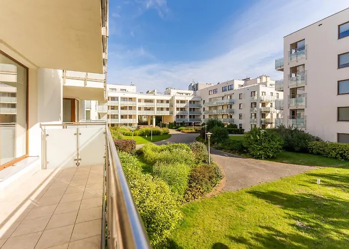 Aqua Marina Plaza-Basen